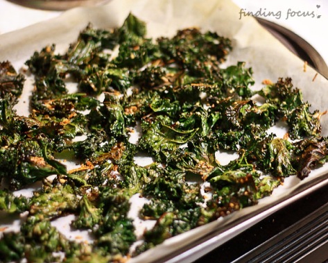 baked kale, kale chips, kale with parmesan and garlic, kale, healthy snacks, healthy snack options